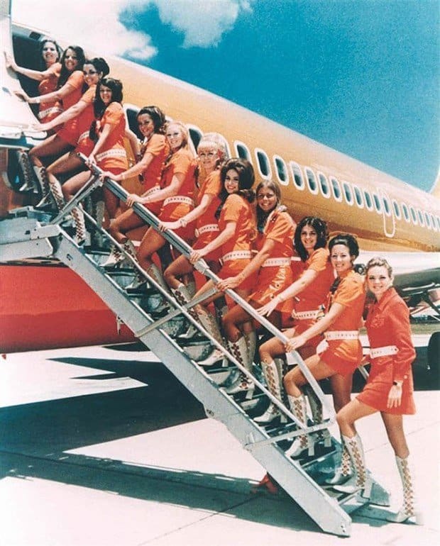 Stewardese de pe Southwest Airlines, in 1971
