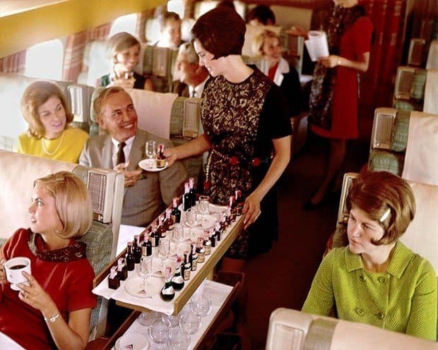 Stewardesa de pe Delta Airlines, 1968-1970